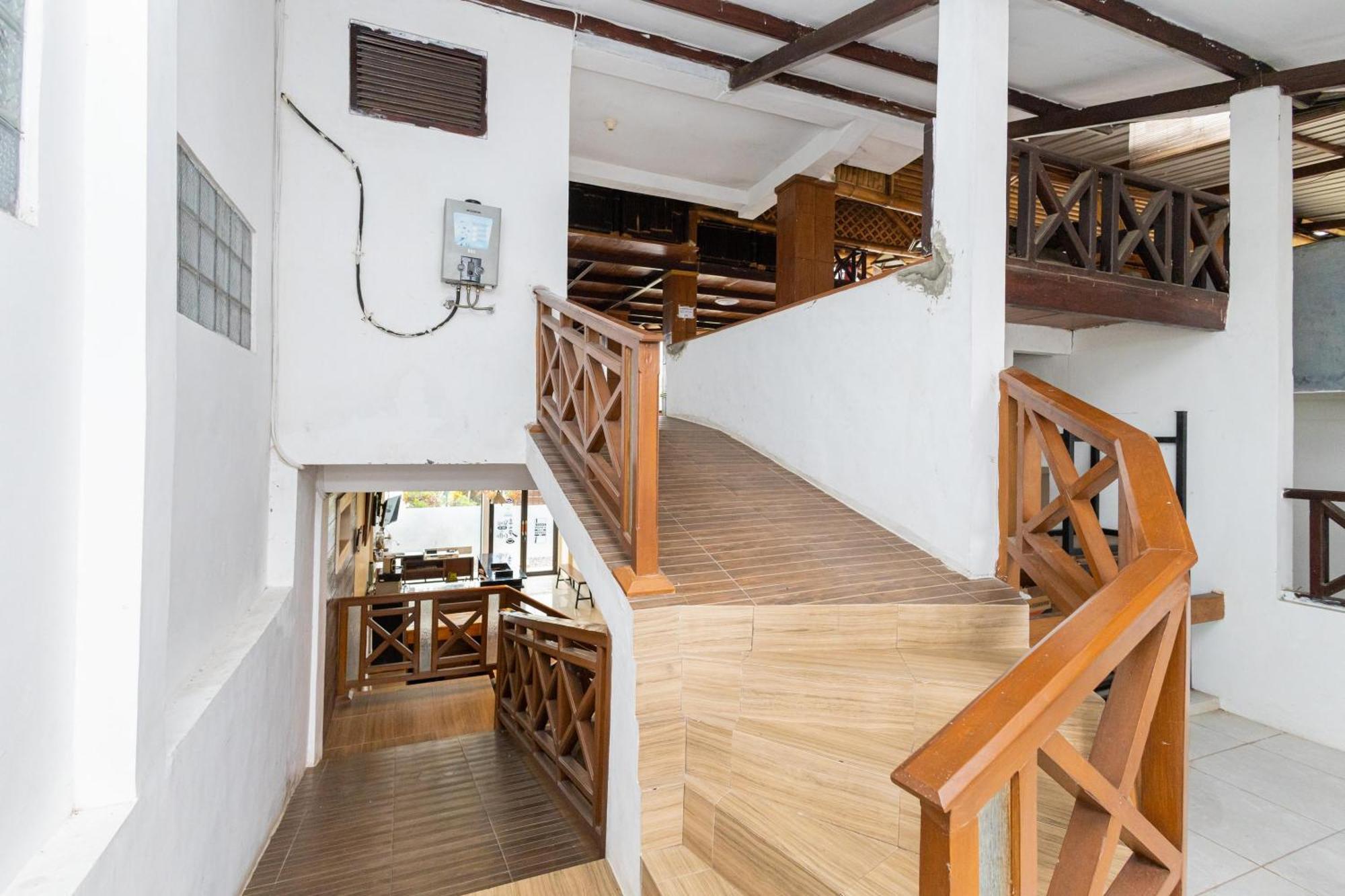 Reddoorz Syariah At Wisma Djokorio Poncokusumo Μαλάνγκ Εξωτερικό φωτογραφία