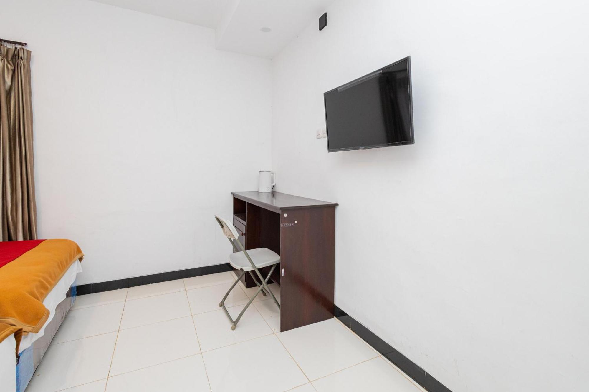 Reddoorz Syariah At Wisma Djokorio Poncokusumo Μαλάνγκ Εξωτερικό φωτογραφία
